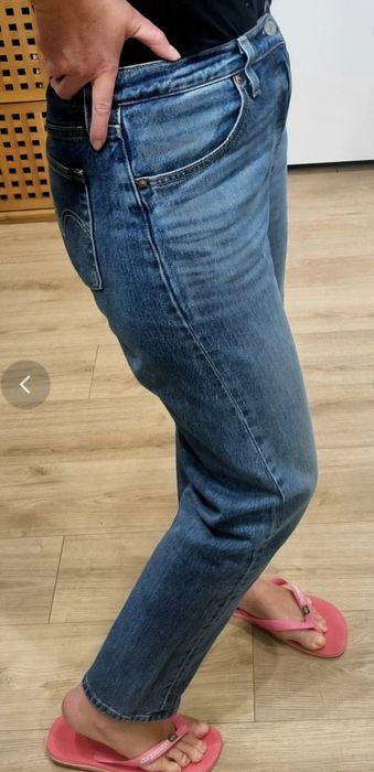 Nowy jeansy Levi's damskie 29/30