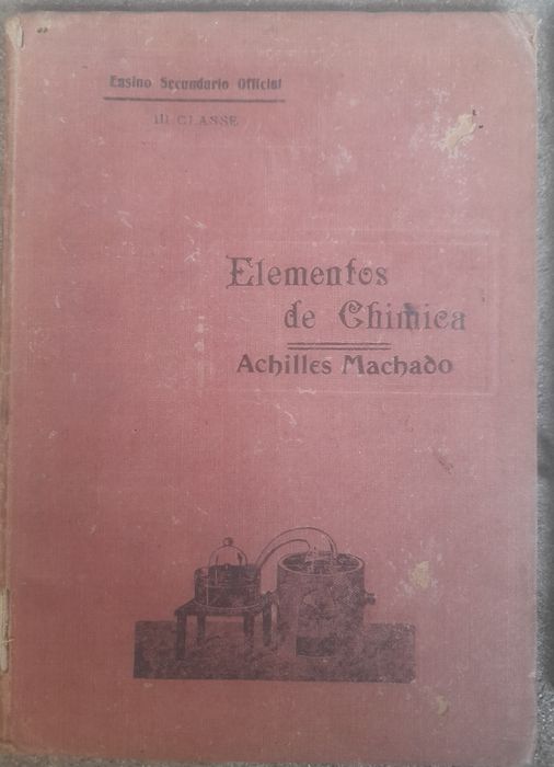 Livros escolares antigos