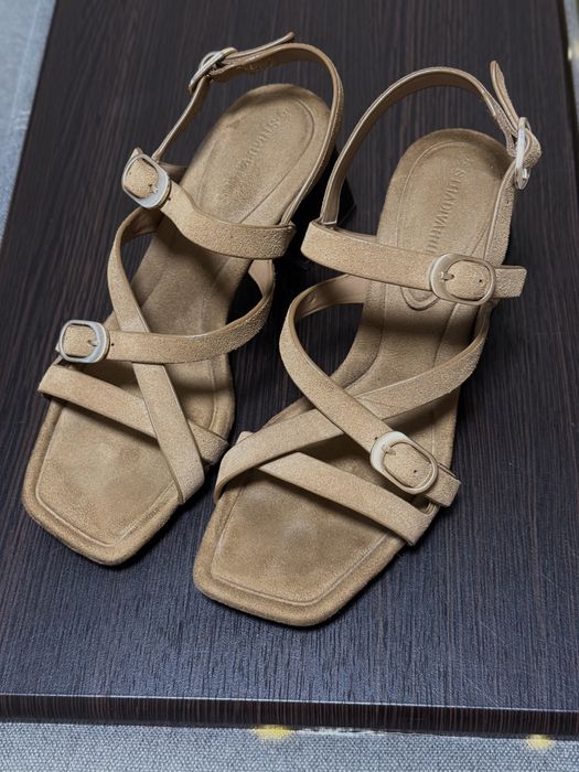 Босоніжки Stradivarius замша