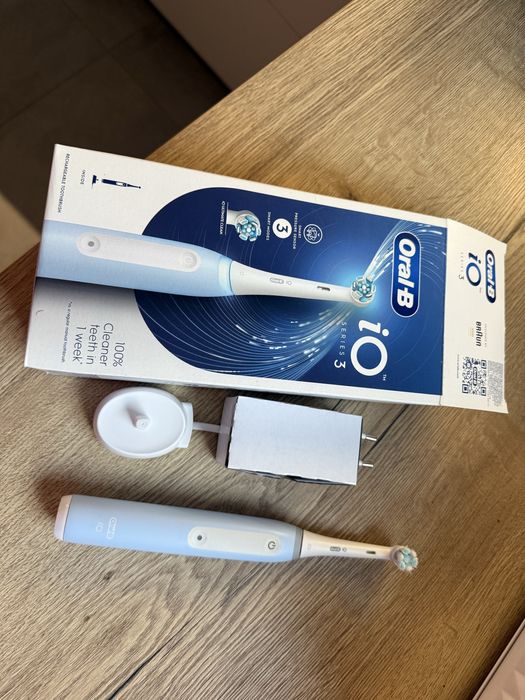 szczoteczka elektryczna Oral-B IO series 3