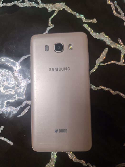 Продам SAMSUNG G 7110 +16 GB
