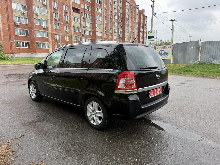 Opel Zafira 7 місць з Німеччини Розмитнена