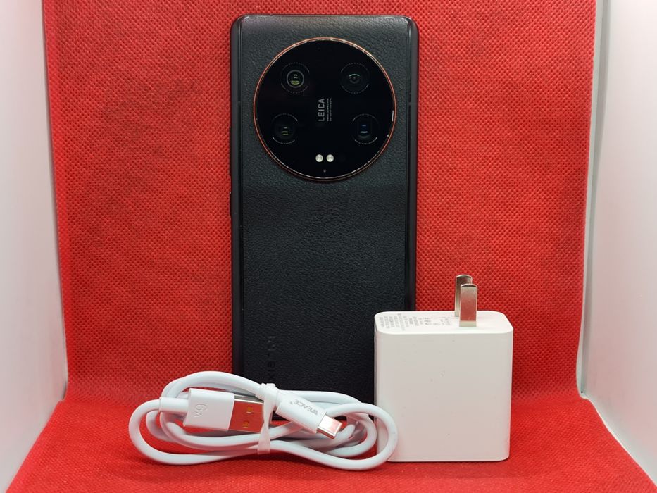 Xiaomi 13 Ultra 12/256 MIUI 14 Snapdragon