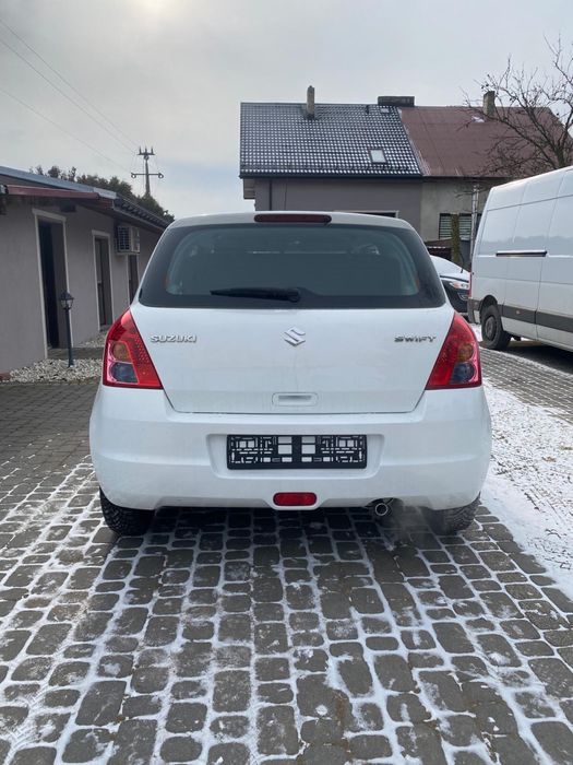 Suzuki Swift 1.3 benzyna biały