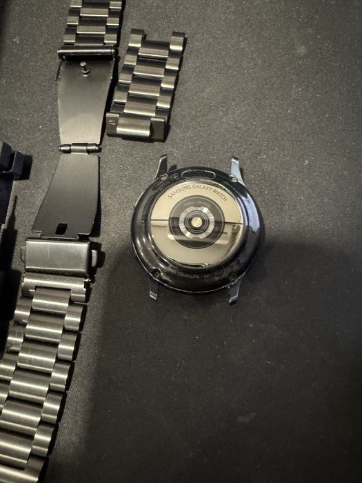 Samsung Galaxy Watch Active 2 40 мм, гарний стан, металевий ремінець.