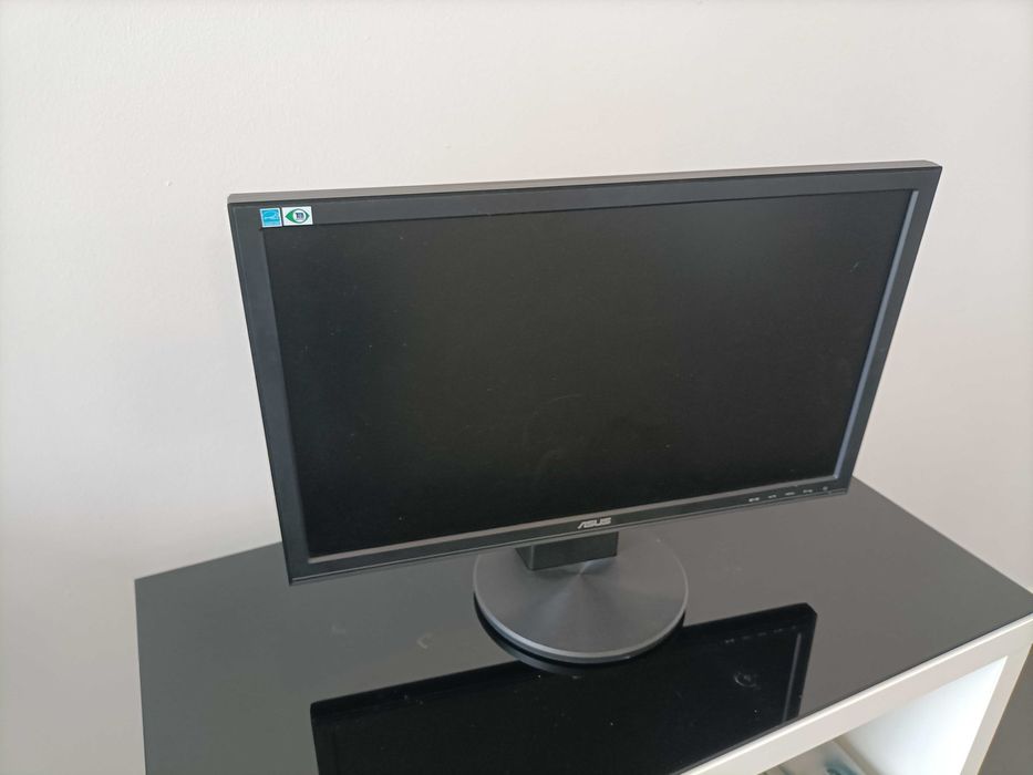 Pc i7-4770 CPU  3.40GHz Radeon RX 460 Series 4gb 16gb DDR3 Asus 55.1