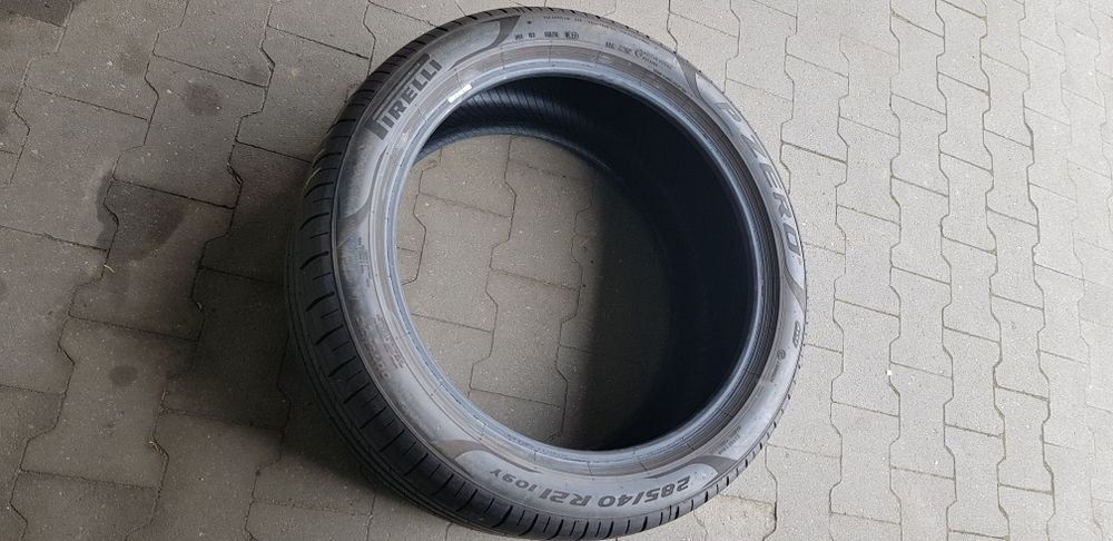 Opony Pirelli 285/40/21  2022r 2szt,