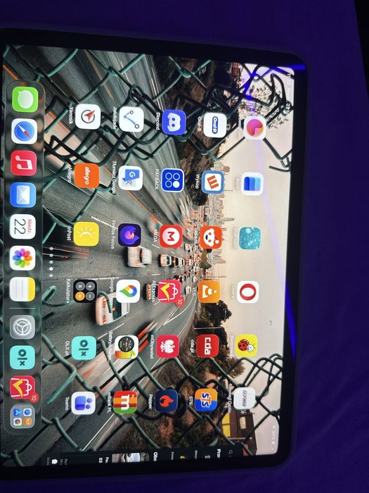 Ipad 11 pro ,2 generacji , 256gb cellular