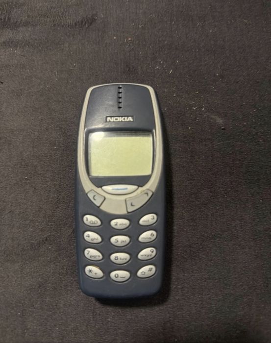 Zabytkowa nokia 3310