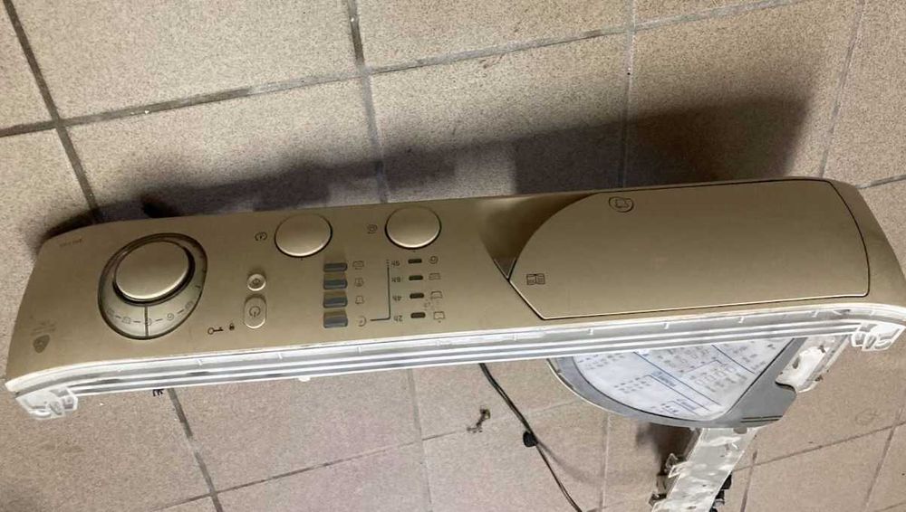 Diverso Material - Aríston AVL145EU CO