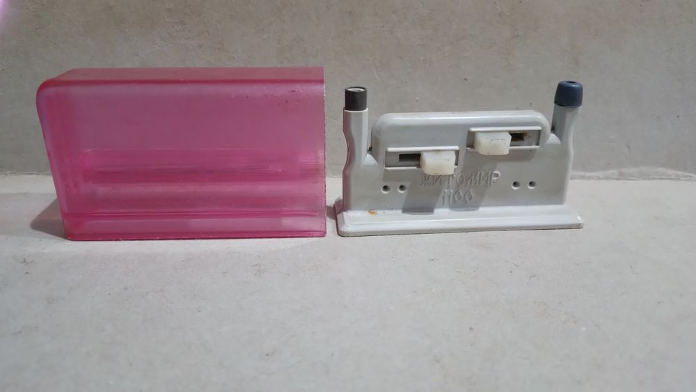 Приспособления ссср для одевания нитки в иголку