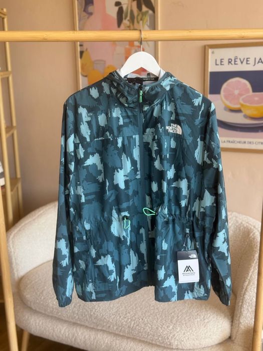 Вітровка куртка жіноча The North Face S-M