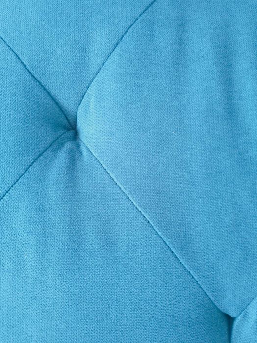 Sofá-cama azul, três lugares, semi-novo.
