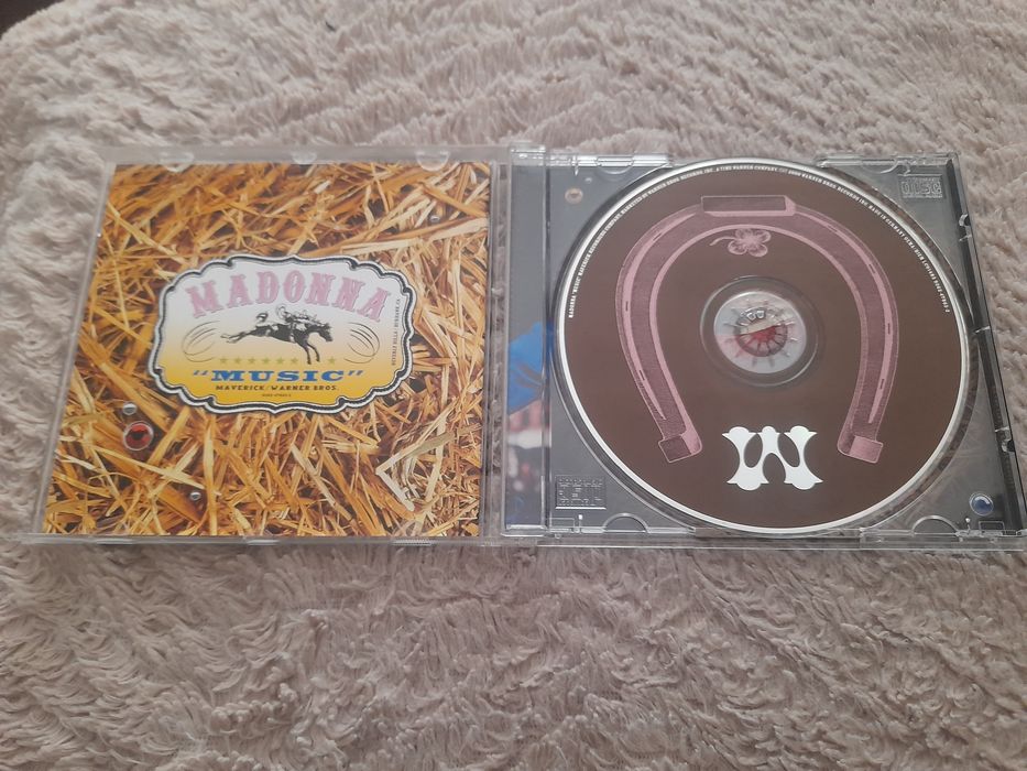 Madonna - music do ano 2000