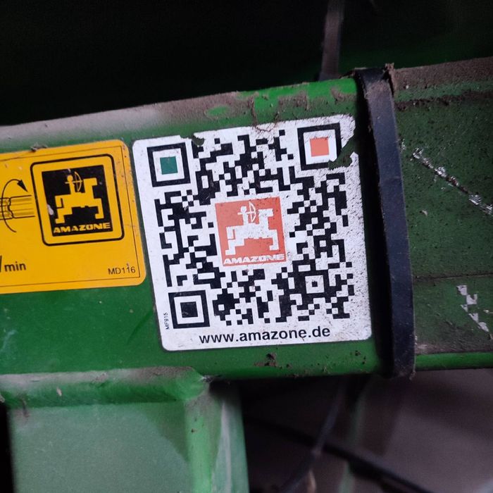 Розкидач мінеральних добрив Amazone Zaam 1001