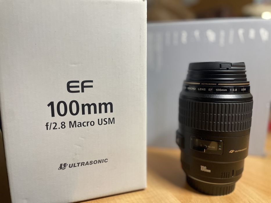 Canon EF 100mm f/2.8 Macro USM -Nova