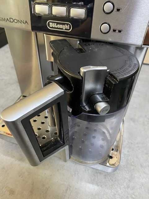 Ekspres Delonghi
