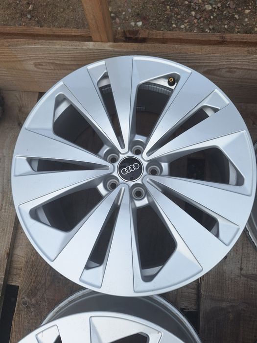 Alufelgi Audi  19 cali
