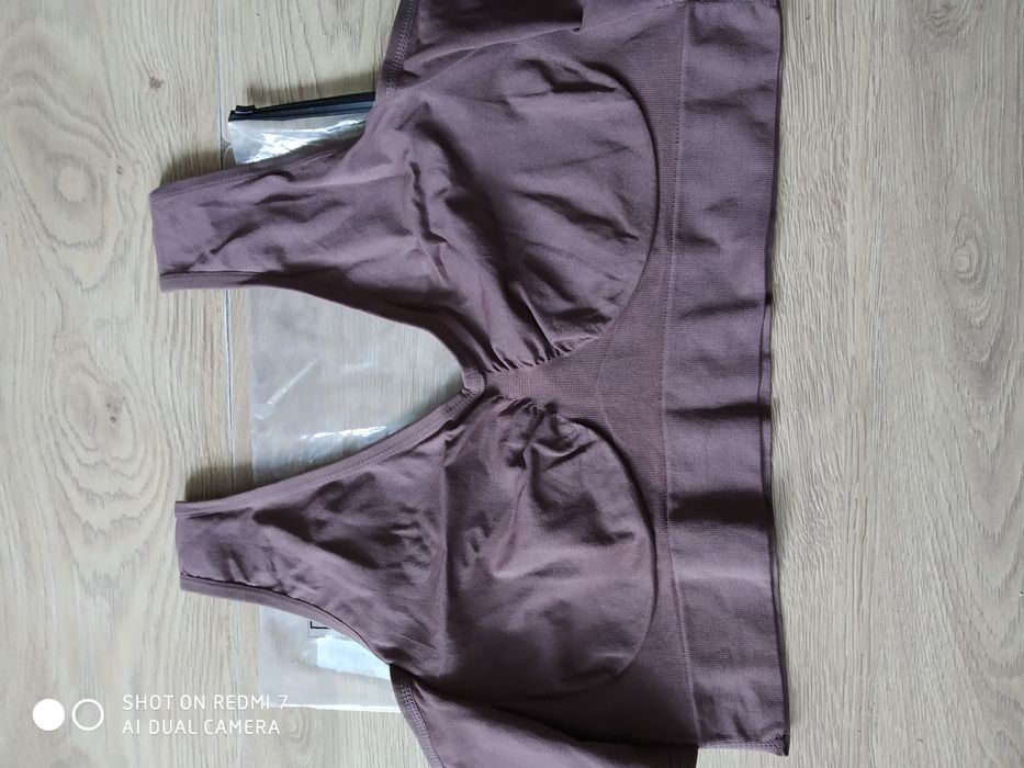 Жіночий безшовний топ великого розміоу