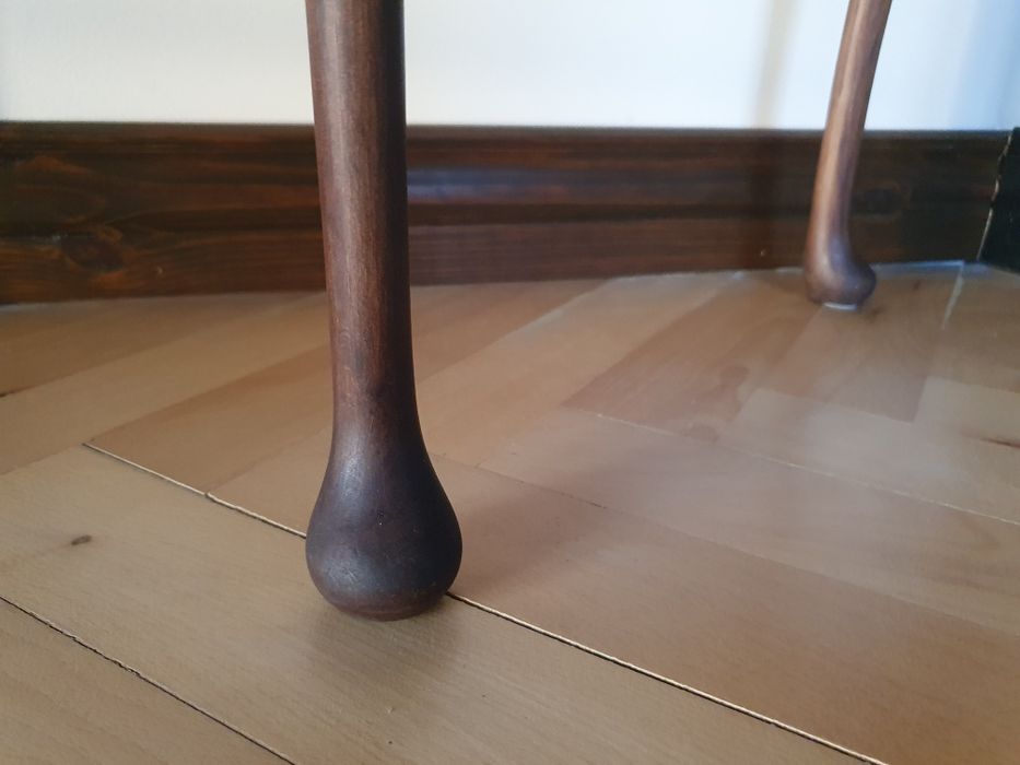 Drewniana angielska konsola bez zdobień