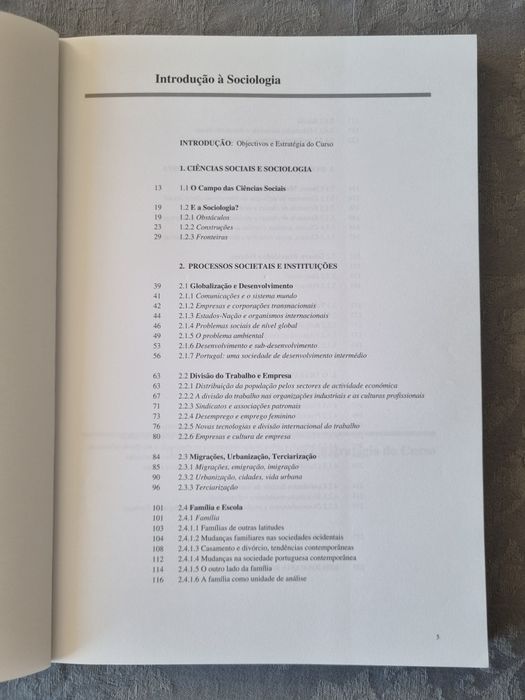 Livro - Introdução à Sociologia
