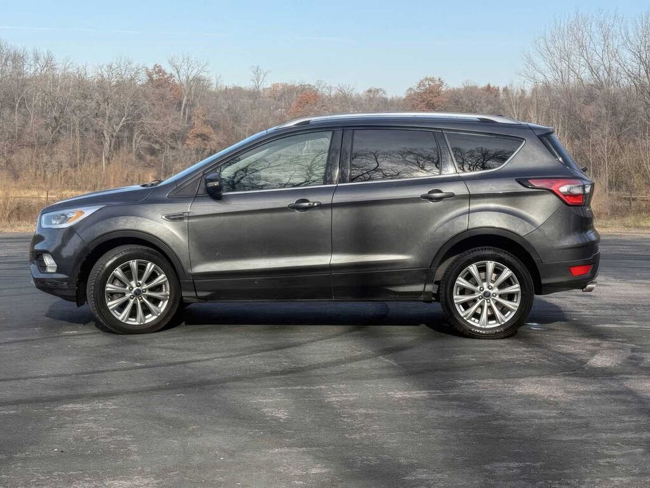Ford Escape Titanium      2017