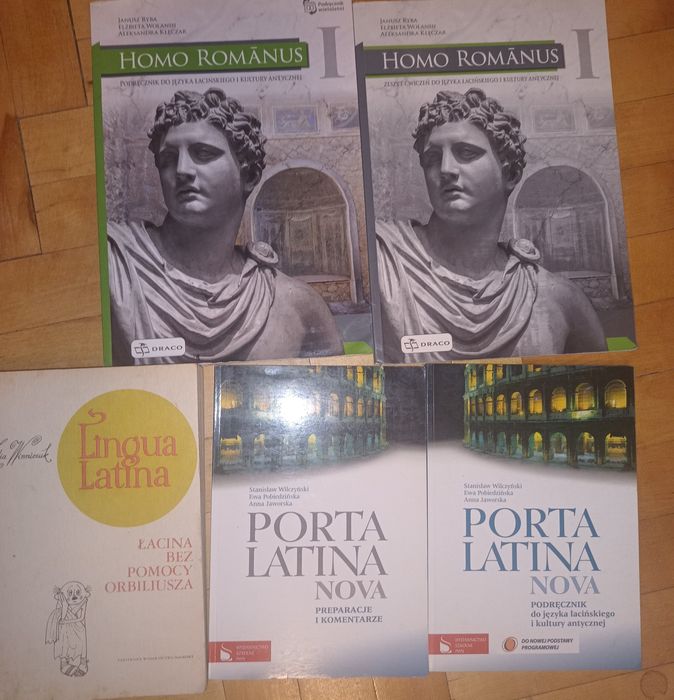 zestaw książek do nauki łaciny