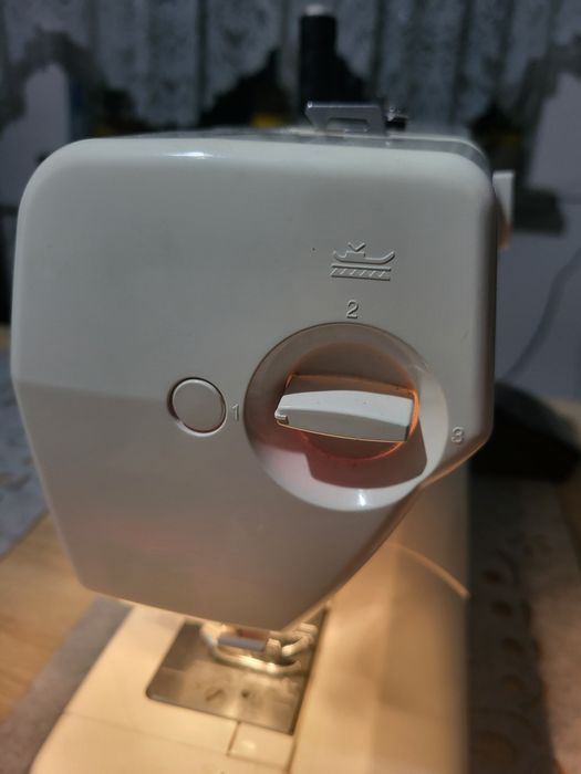 Maszyna do szycia  elen 2130