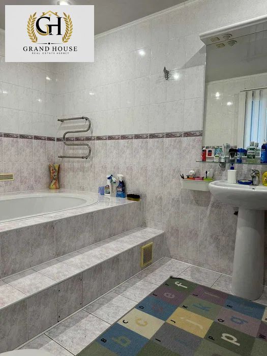 Продам житловий будинок 'All inclusive' в Кропивницькому