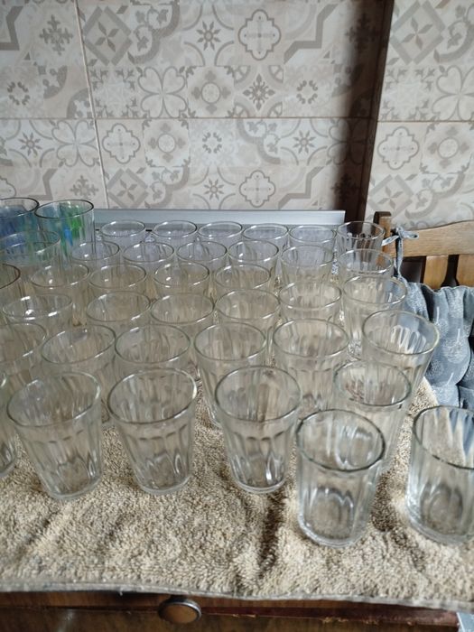 Стакани та напівстакани