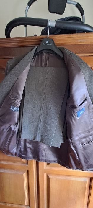 Fatos para Homem usados e em bom estado