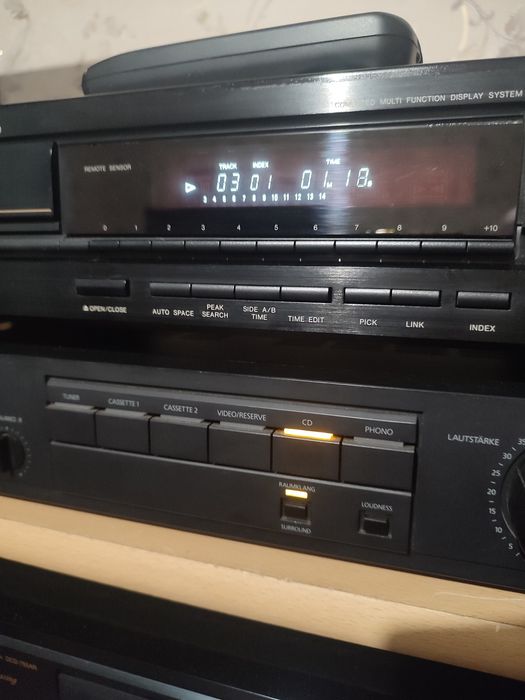 Сиди проигрыватель denon DCD-980.