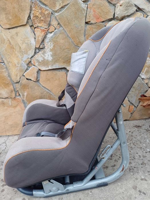 Vendo cadeira auto para criança da brevi