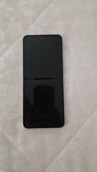 Samsung galaxy Z flip 5