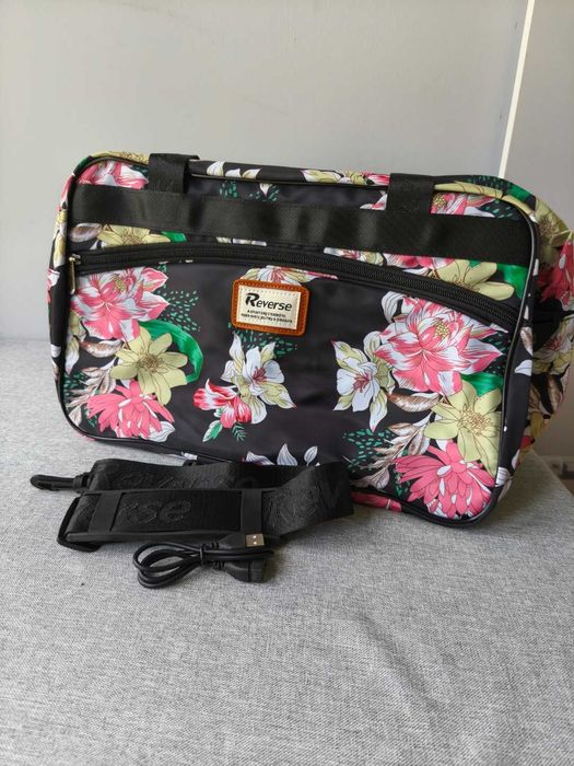 Torba nowa lotnicza podróżna w kwiaty czarna podręczna 40x25x20
