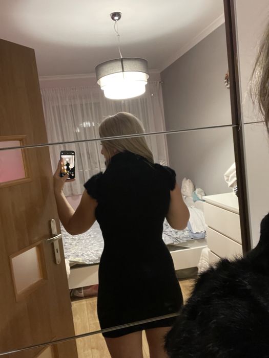 Sukienka cyrkonie kamienie elegancka