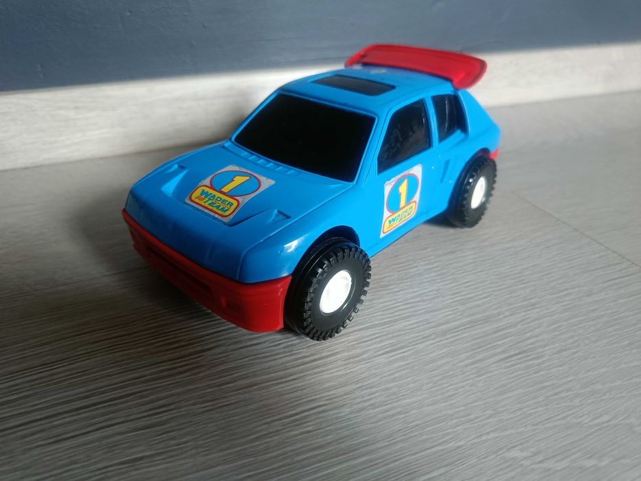 Autko wyścigowe Wader rajdówka