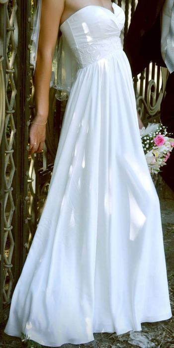 Весільна сукня, туфлі, манжети