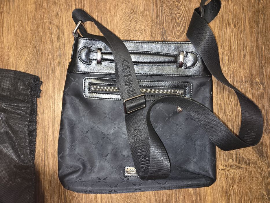 Czarna listonoszka Ochnik