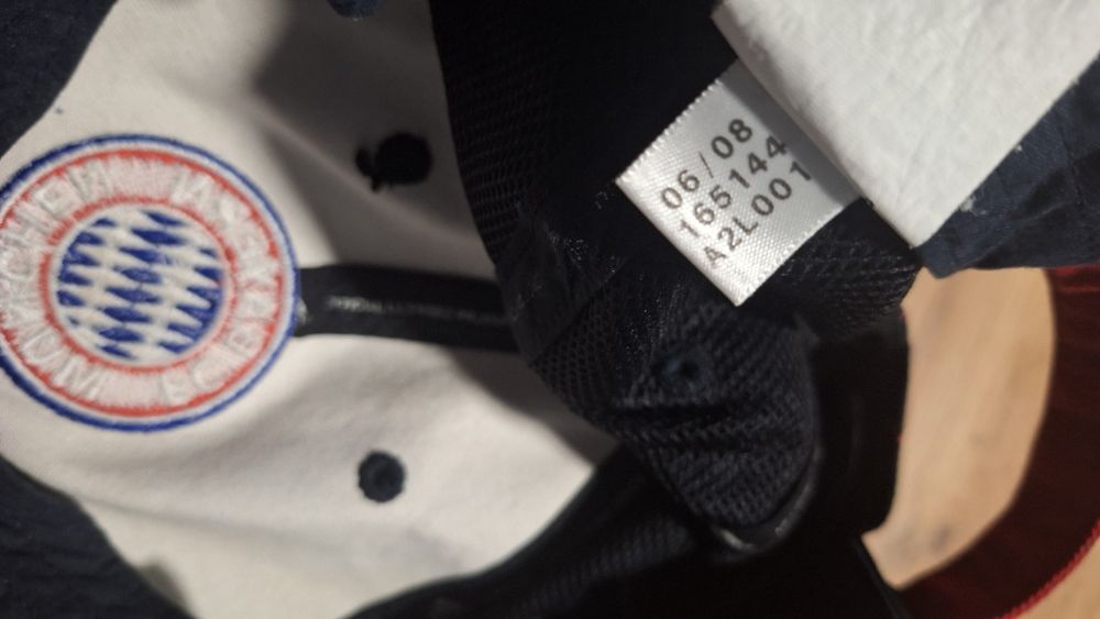 czapeczka z daszkiem Adidas Bayern Monachium hat