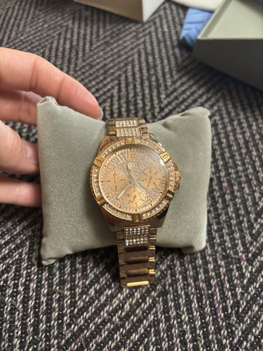 Часы Guess наручные  оригинал