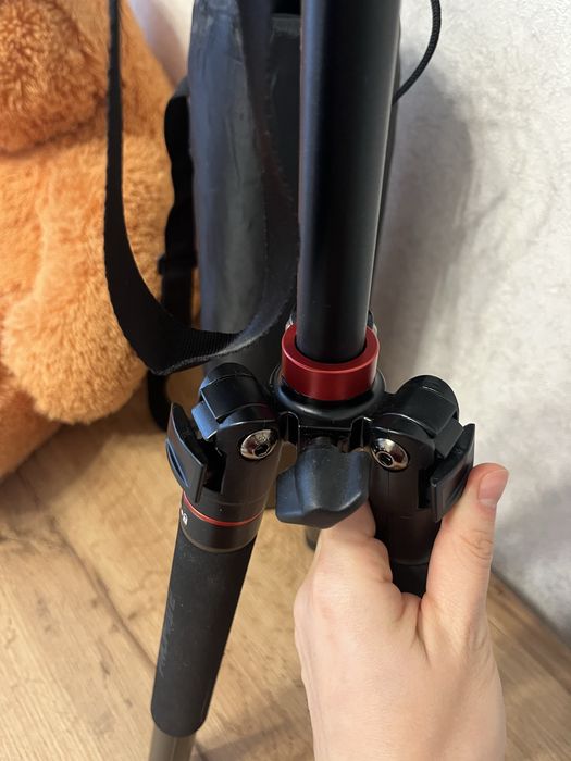 Професійний штатив