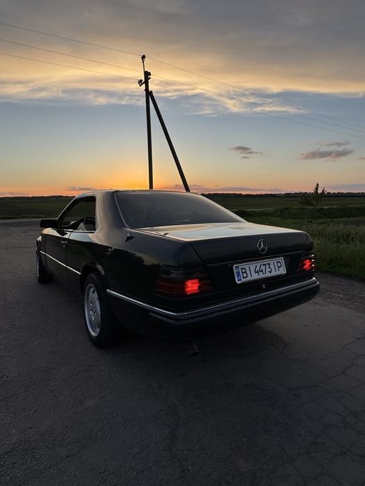 Мерс 124 купе coupe