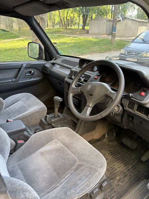Mitsubishi pajero 2.5 дизель автомат