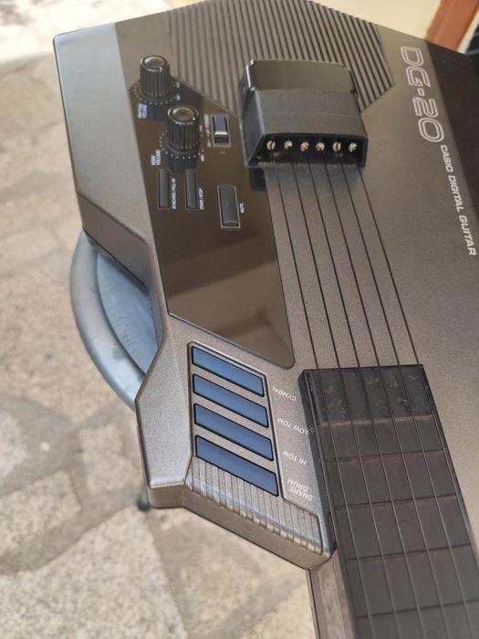 Guitarra sintetizador japonesa Casio midi