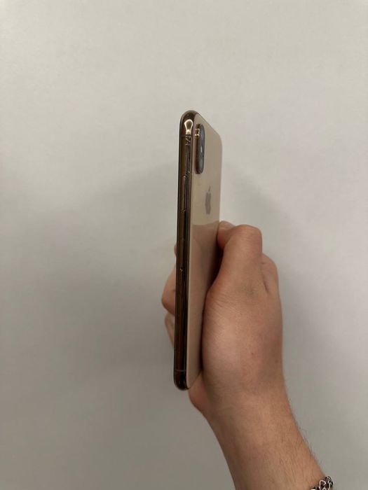 iPhone X 64 GB в золоте — не для понтов, а для дела