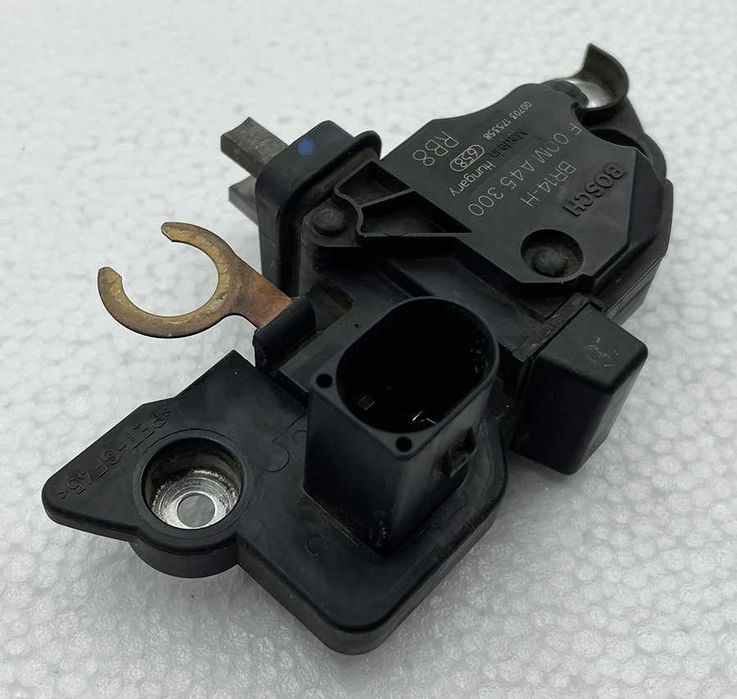 Реле Регулятор генератора BOSCH F00MA45300 Оригінал