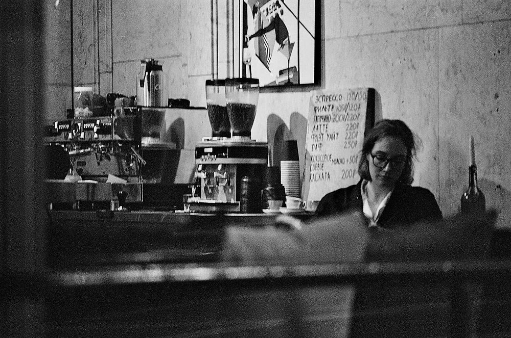 Обєктив Konica Hexanon AR 135mm f/3.5