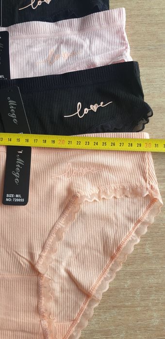 4x figi damskie M/L koronka