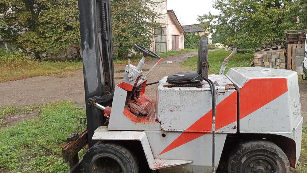 Вилочний навантажувач
